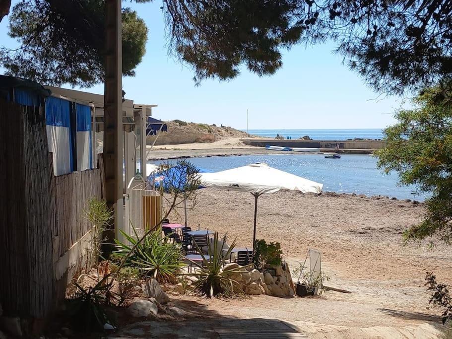 Acogedor Bungalow Adosado El Campello Bagian luar foto
